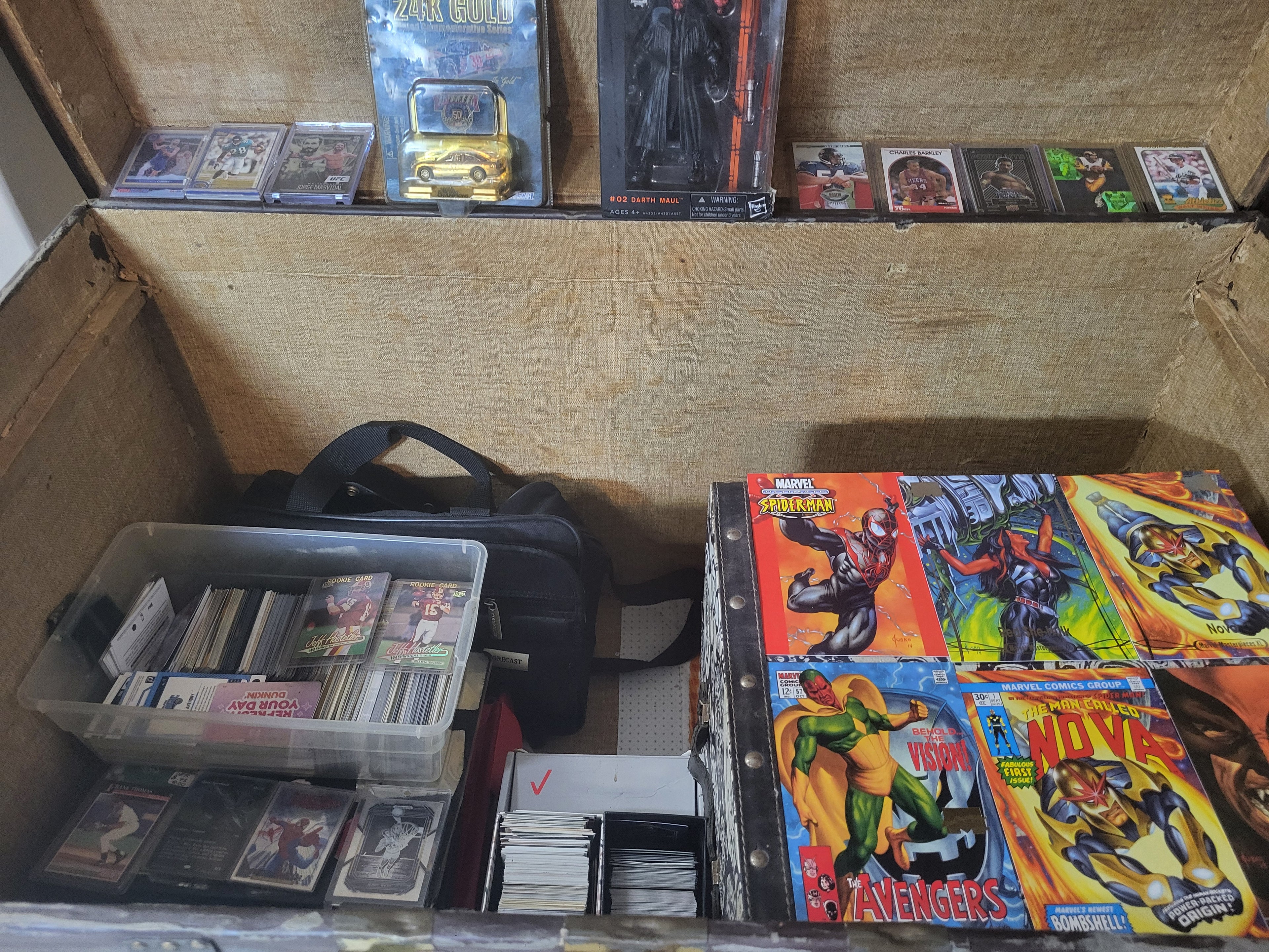 Collects cards